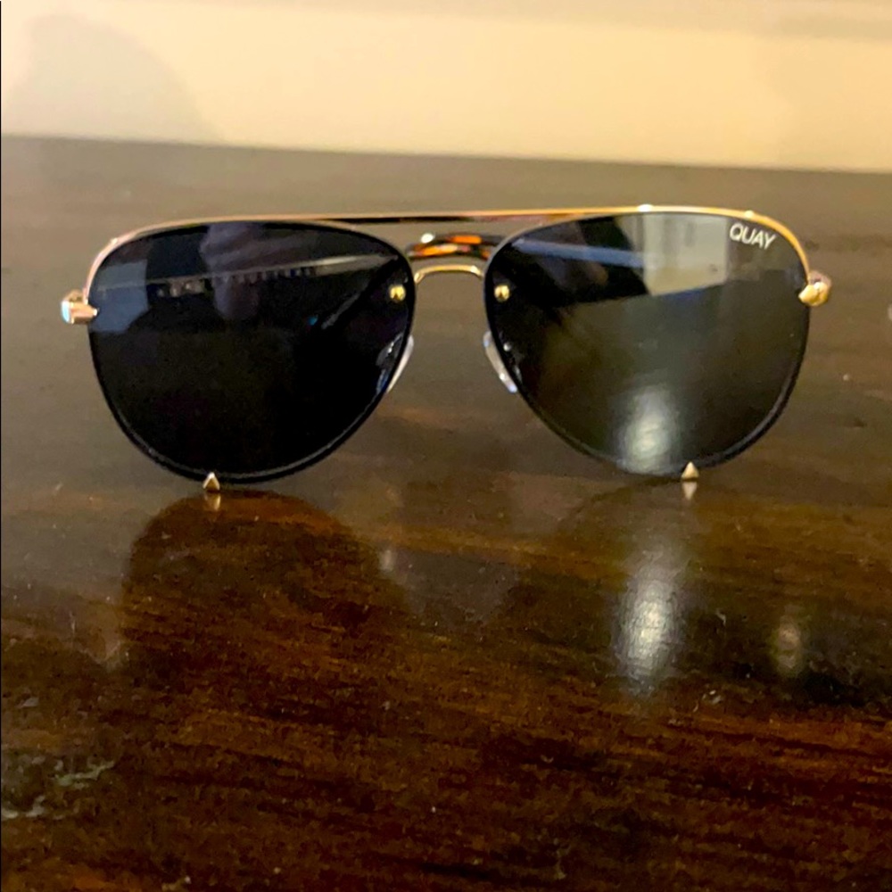 COPY - Quay Australia aviator sunglasses brand new!